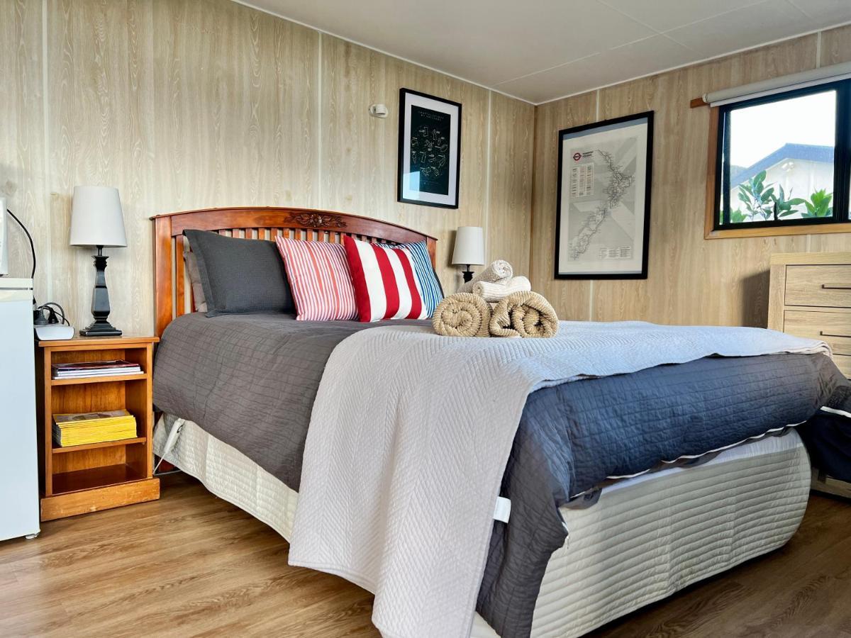 Mount And Surf View Cabin Pataua Exterior foto